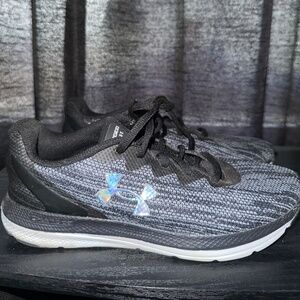 Women’s Under Armour Running Shoe - size 7.5